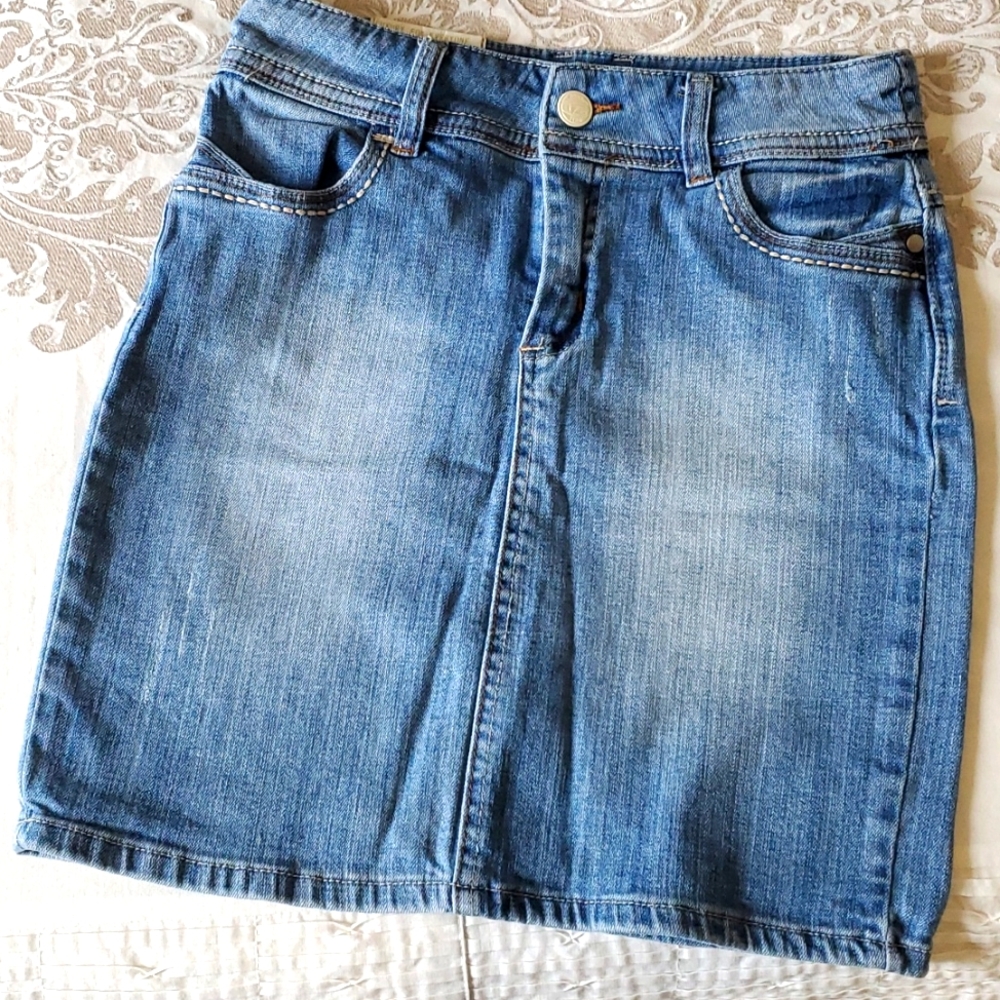 Point Zero Stretch Denim Pencil Skirt